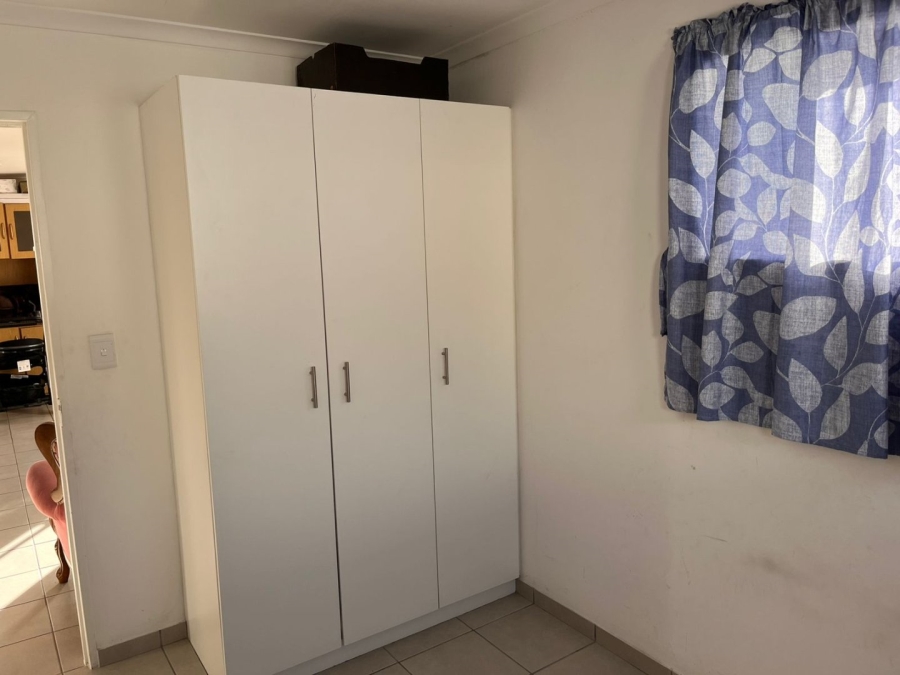 2 Bedroom Property for Sale in Bishop Lavis Western Cape